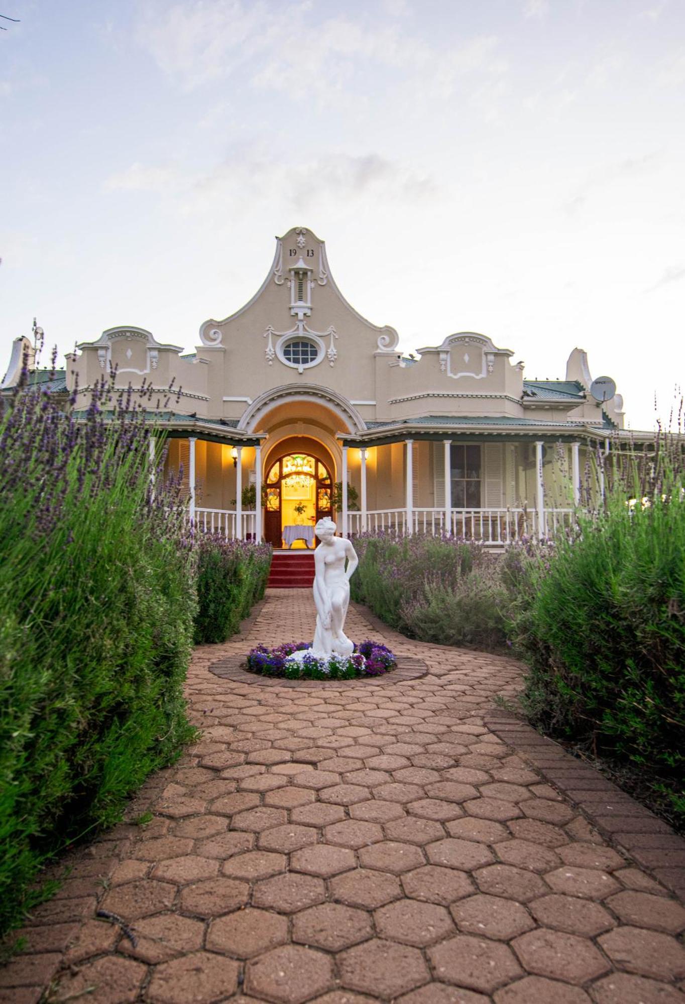 Bakenskraal Ostrich Palace 오쇼른 외부 사진